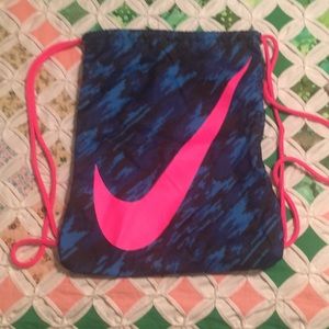 Nike sling bag
